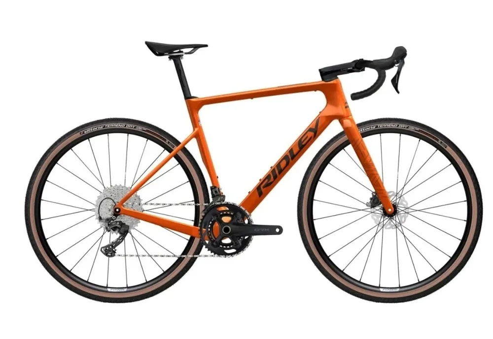 RIDLEY gravel kolo Astr GRX600, 2x12, Rich Orange Metallic/Black Metallic 2026 Sezónní Sleva