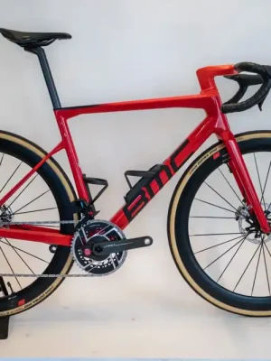 BMC Teammachine SLR 01 Custom kolo, all red/black Sezónní Sleva