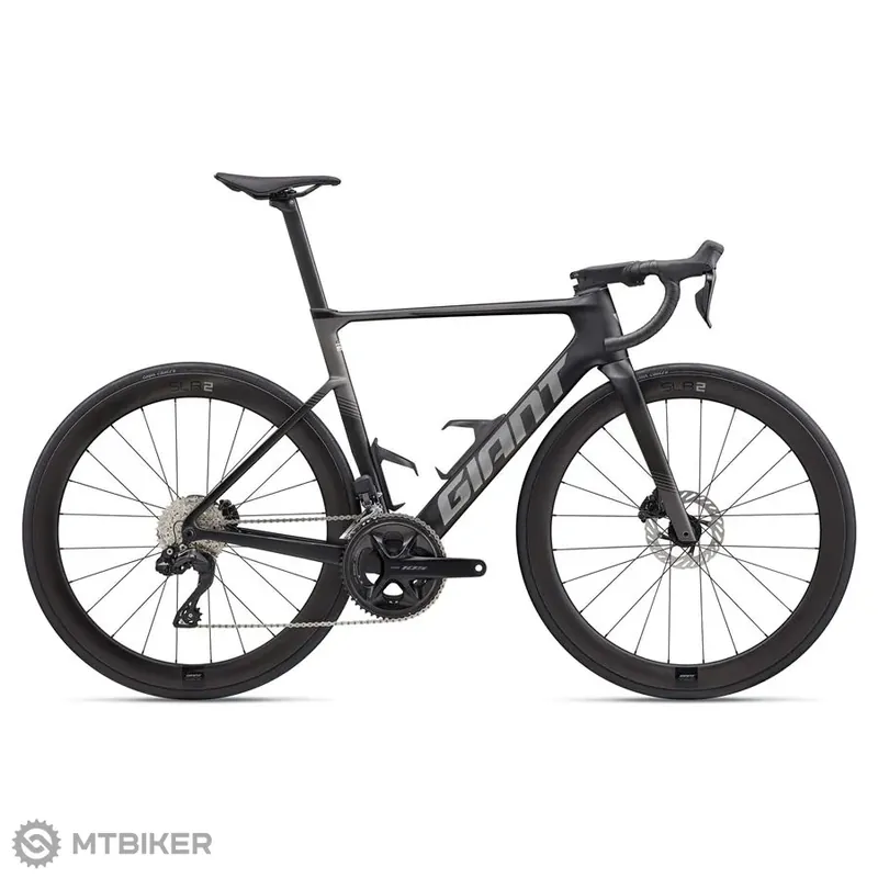 Giant Propel Advanced 1 kolo, carbon Vysoce Kvalitní