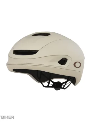Oakley ARO7 Lite přilba, matte sand Nakupujte Hned