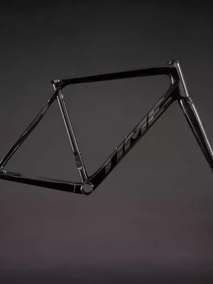 Novinka TIME ALPE D’HUEZ DISC rám, gloss carbon