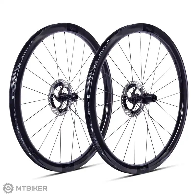Novinka Ere Research TENACI GA40 CARBON 28" sada kol, černá/lesklá