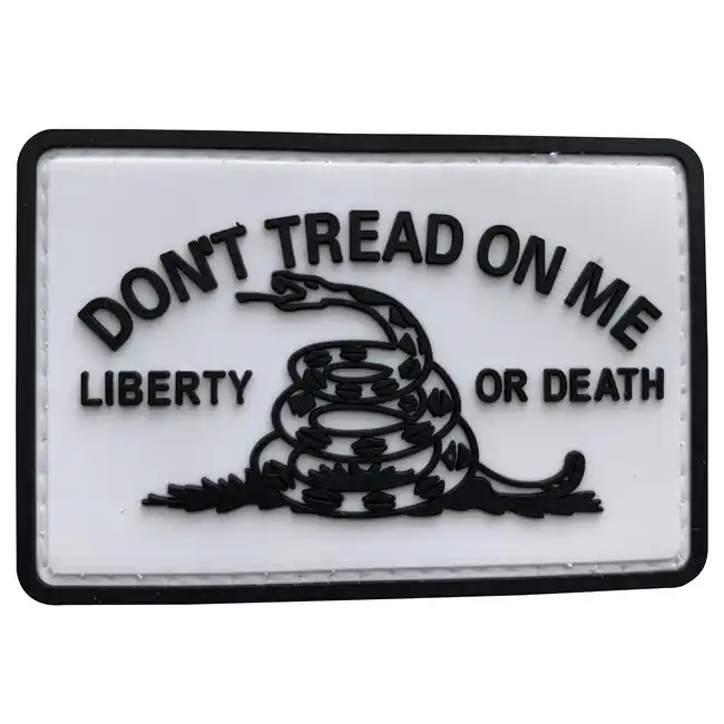 WARAGOD Don‘t Tread on me PVC nášivka, bílá Must-Have