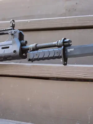 Objednat Nyní SOG Pevný nůž BAR15T tanto BAYONET