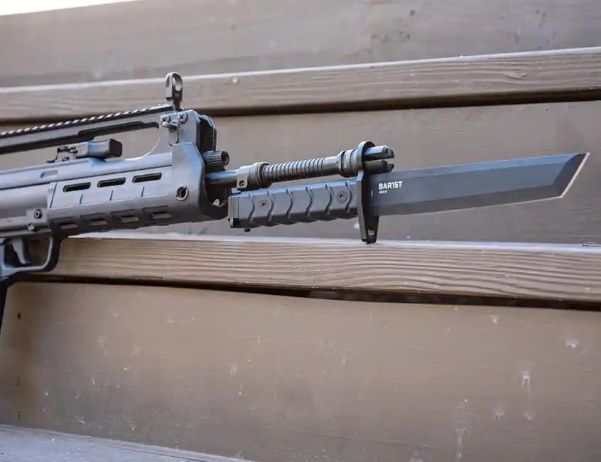 Objednat Nyní SOG Pevný nůž BAR15T tanto BAYONET