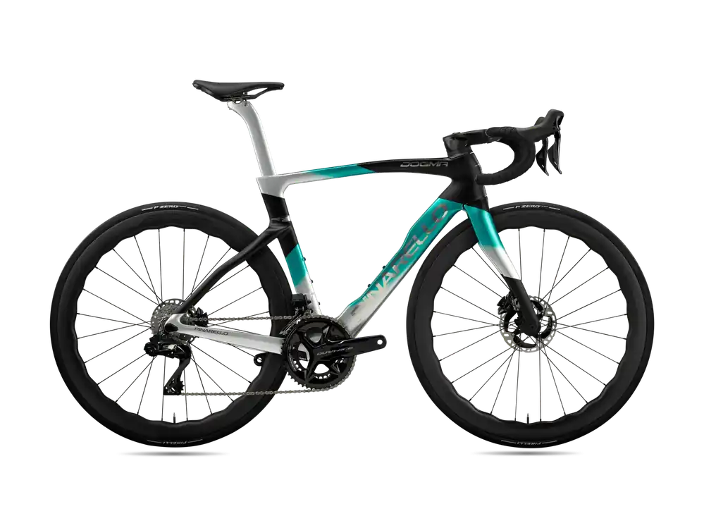 Pinarello Dogma F SHIMANO Dura Ace Di2 2x12 DB Power Meter 560 zelená/šedá Časově Omezené