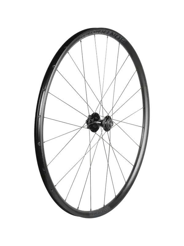 Bontrager Paradigm SL 6-Bolt Disc 24H 700c Road Wheel černá Aktuální