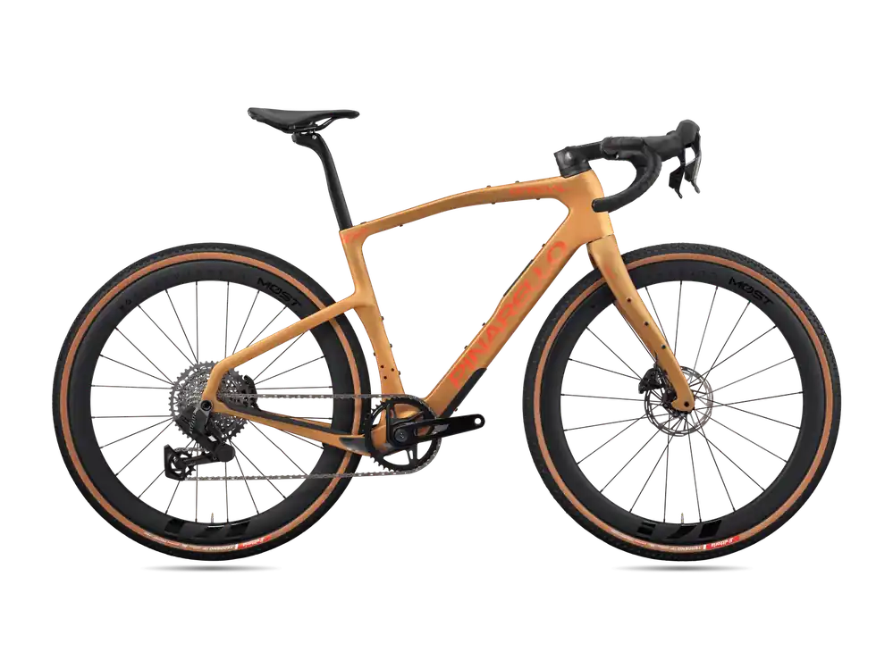 Výhodná Nabídka Pinarello GREVIL F5 SRAM RIVAL XPLR AXS (MY26) 500 světle hnědá