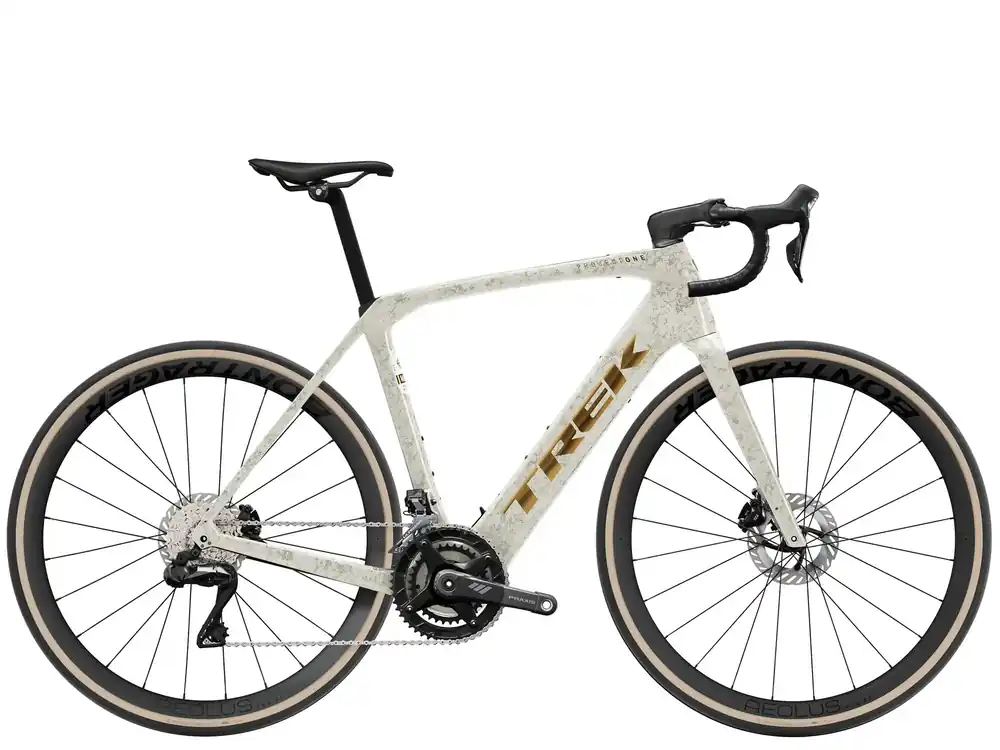 Originální Trek Domane+ SLR 7 50 bílá/zlatá