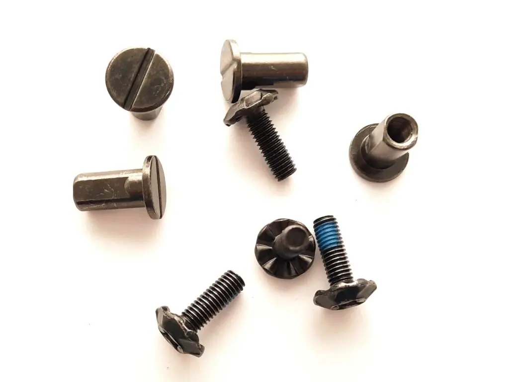Nitro náhradní díl HIGHBACK MOUNTING SET M5x12 Tovární Cena