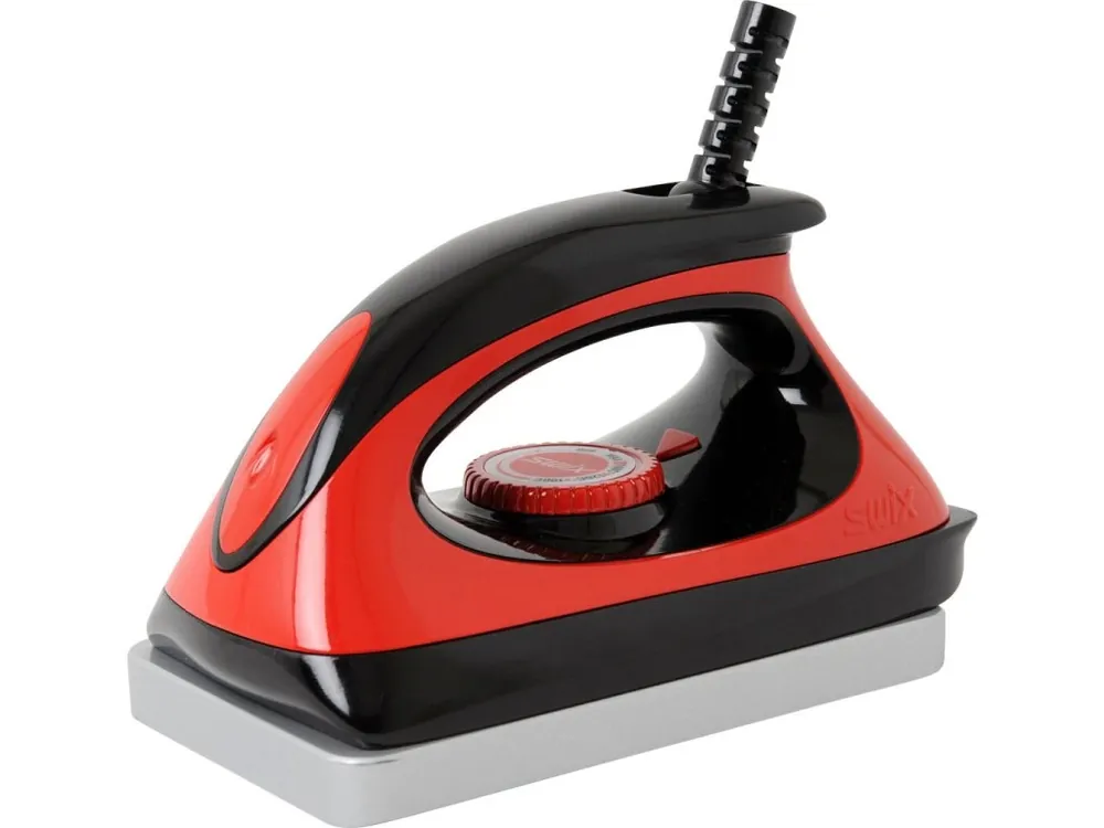 Žehlička Swix T77 220V Levný