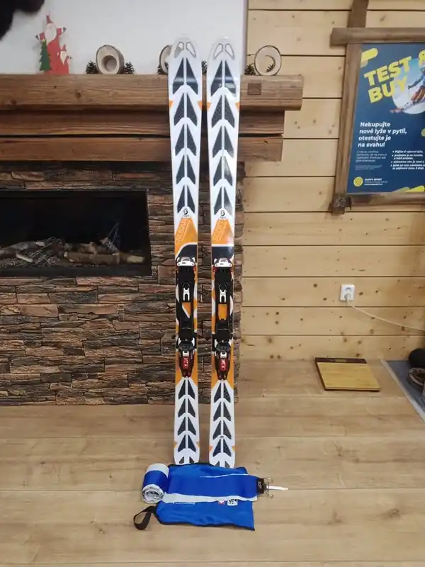 Horká Nabídka Scott Cruz Air + Stoupací pásy (vázání Marker Tour F 12)