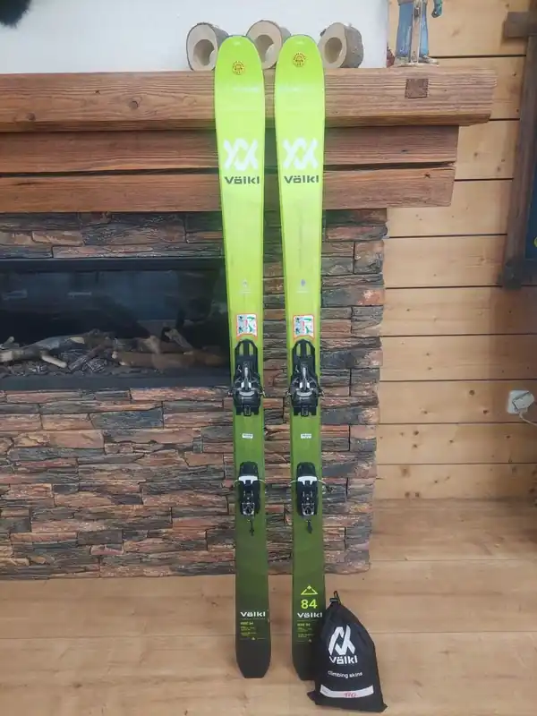 Autentický Völkl Rise 84+Marker Alpinist Demo 10+Stoupací pásy