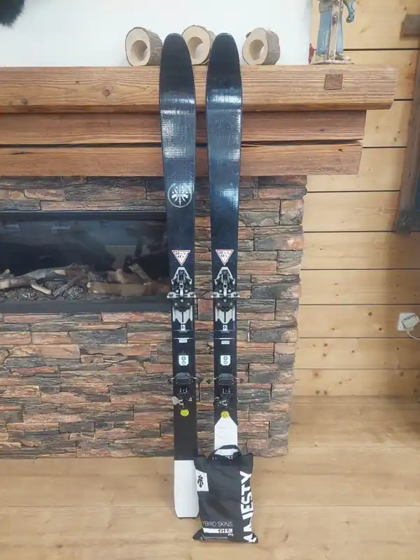 Majesty Fox CLT+Dynafit Tour Classic+Stoupací pásy Časově Omezené